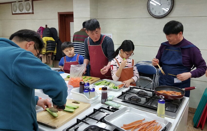 2.예천군 둘이봉사단!! 드림스타트 아동들과 보글보글 신나는 요리시간 가져